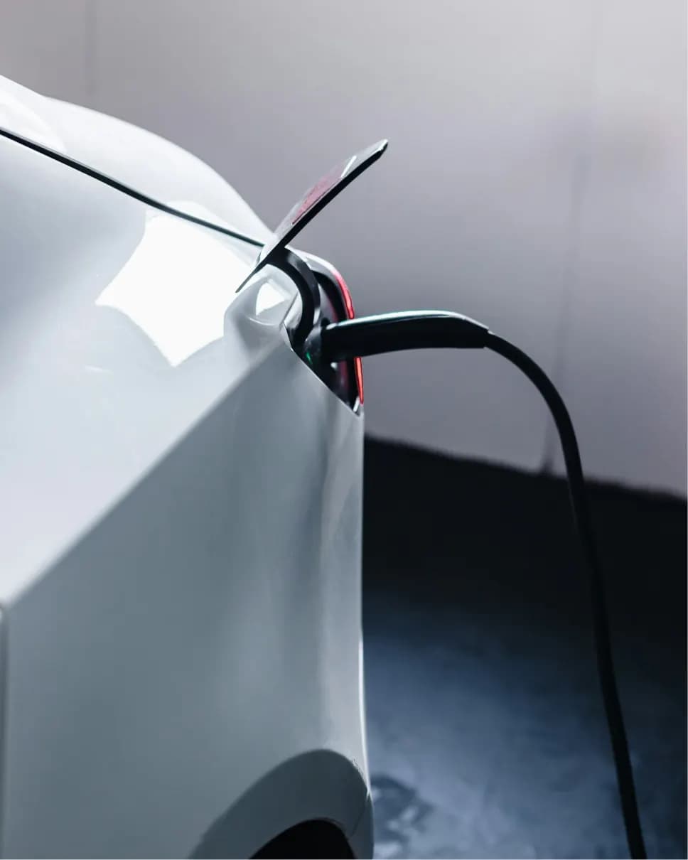 Electric vehicle charging port